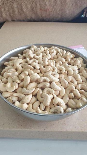 PREMIUM CASHEW KERNELS (AFI STANDARD) | CIF DAR ES SALAAM Foreign Matter & Defects 0% Tolerance W450 (Small Whole) 880 – 990 kernels/kg - Image 1